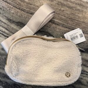 lululemon athletica Off-White Sherpa Crossbody Bag